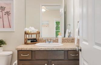 Single Story Fire Pit Updated Close to Downtown - Foto 26