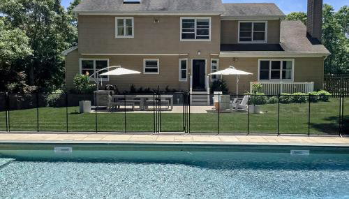 Hamptons Hideaway - Photo 2