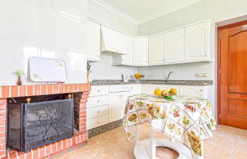 4 Bedroom Awesome Home In Zafarraya - Foto 5