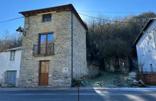 Casa rural LA TORRE recién rehabilitada. - Foto 1