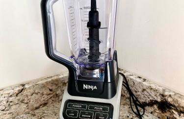 Hot Tub + Views | Cozy Retreat - Foto 8