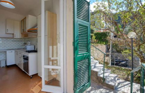 2 Bedroom Amazing Apartment In Semorile - Foto 4