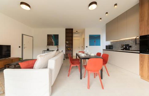 Seaside Elegance Suites - Photo 15