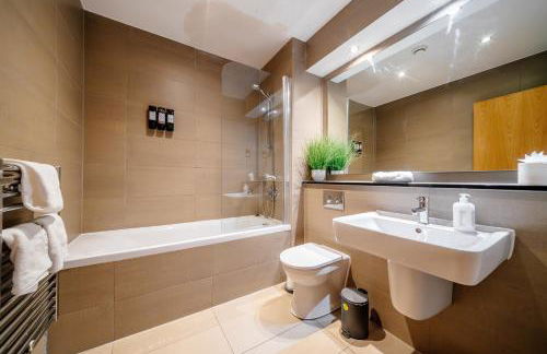 Weston's Penthouse sleep 11, 8 Beds Free Parking - Foto 59