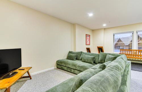 Ski-InandSki-Out Condo at Pleasant Mountain! - Photo 19