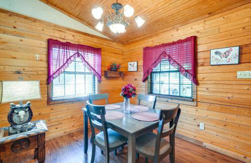 Kilgore Gem Pet-Friendly Cabin with Duck Pond! - Foto 6