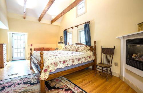 Private Tavern, Hot Tub, 8-Fireplaces, Spa Baths, Fire Pit, Baths Ensuite - Shop or Ski! - Foto 18