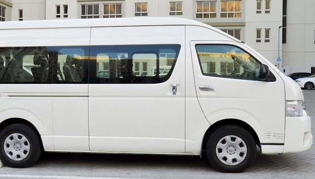 Flughafen Abu Dhabi zum Hotel in Dubai, Ankunft, Abreise mit Van oder Bus - Foto 2, Van 14 Sitzer