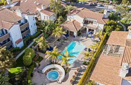 Close to Beach w Patio Resort Amenities The Point at Corniche by AvantStay STR16-0458 - Foto 70