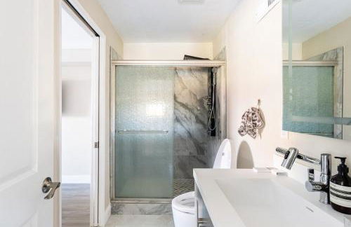 Independent Unit in Luxury Hillsborough Retreat Pool, Hot Tub and Views - Foto 10