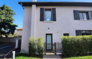 T4 duplex neuf parking - Aéroport-Eurexpo-Stade - Foto 16