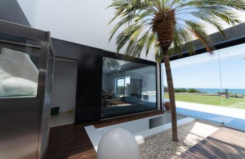 Best Beach Front Villa with Heated Pool - Sea La Vie - Photo 16