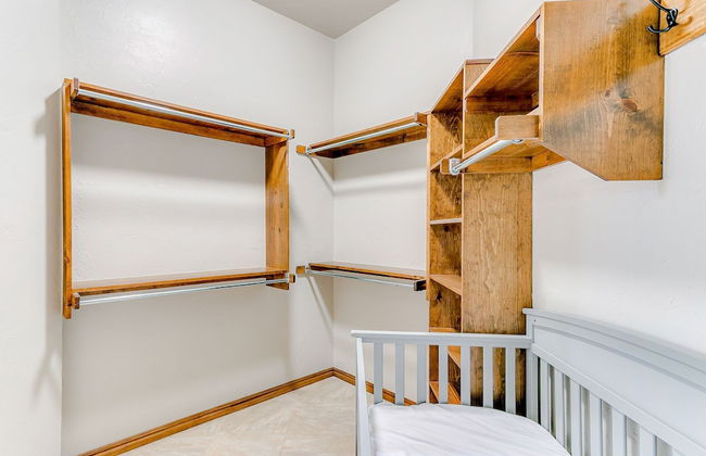 Peaceful Luxurious Ranch Family Reunion - Photo 48