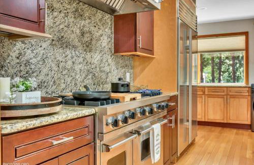 Luxury 5BR Villa with Pool, Hot Tub & Sauna - Foto 34