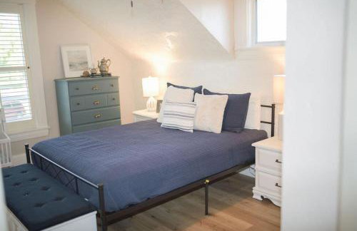 Historic and Charming Birch House - Foto 40