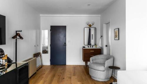 The Phenix DTWN Historic Hotel, King Bed, Room # 307 - Foto 3