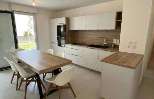 Cocon Neuf - 6 à 8 pers 3 chb proche plage, port, centre ville - Foto 9