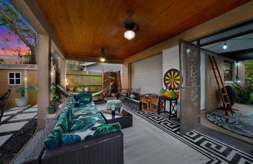 Zen Jungle House by Busch Gardens Sleeps 12 with Outdoor Games & Detached Play Space! - Foto 31