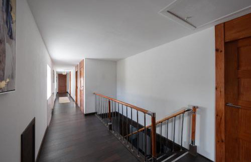 Woodside Barn Sleeps 14 with Hot Tub - Photo 18