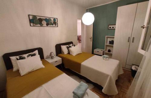 Kuća za odmor M&J s grijanim bazenom - Photo 76