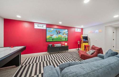 Hot Tub - Mins to Short North - Retro Game Room - Foto 32