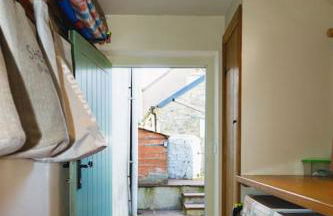 Converted Buttery Cottage in Pembrokeshire - Photo 4
