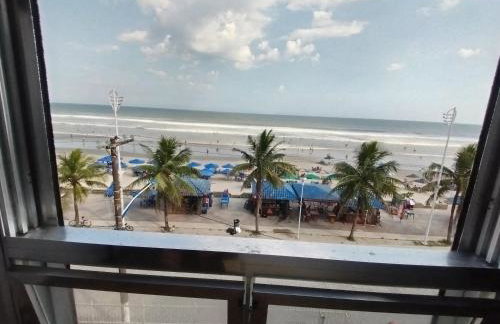 Apartamento pé na Areia com Garagem no Centro - Foto 5