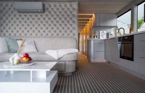 Lieblingsplatz Parey - schwimmendes Living Luxboot - Foto 3