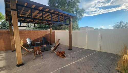 Cedar Getaway - Hot Tub, Private Sauna, Pool-Pong! - Foto 2