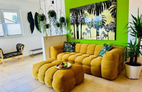 New exclusive apartment Green Horizon with garden, hot tub and private pool near the sea - Foto 11