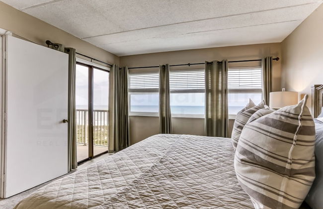 Comfy Upper Unit Condo to Enjoy the Beach or the Fishing by RedAwning - Foto 5