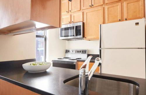 Delightful North End Apt 2BR 2BA Laundry - Foto 3