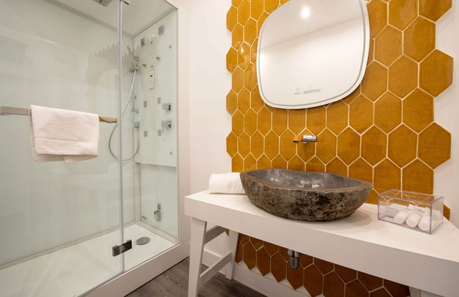 Diamond Suite - Photo 41