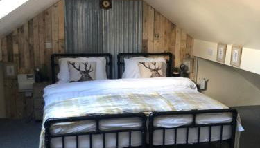 Shepherds Hut - Photo 4