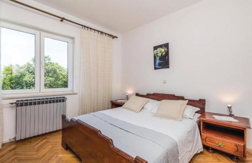 Cozy Home In Viskovo With Wifi - Photo 48