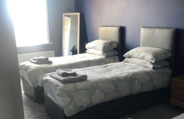 Affordable Luxury 1 Stunning apartment Sunderland close to City centre hospital Crown Works Studio and Nissan - Foto 5