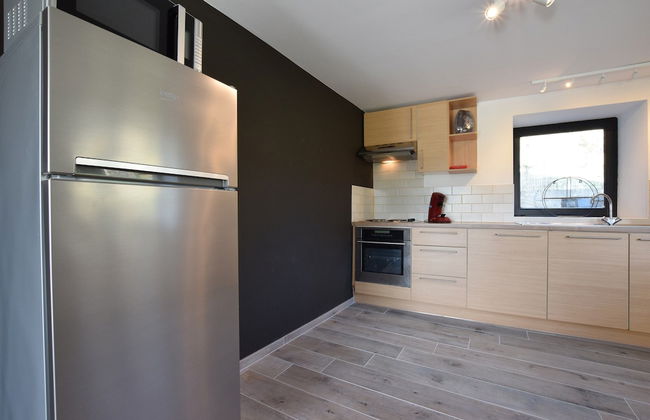 Charming Holiday Home in Sainte-ode With Terrace - Foto 8