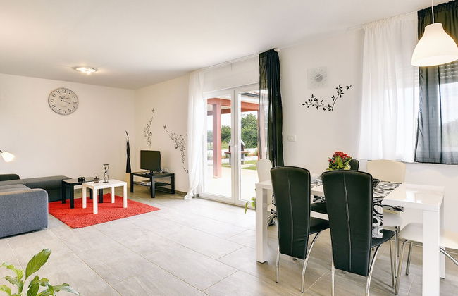 Detached Villa With Pool and Large Garden in Quiet Area Near the Sea - Foto 27