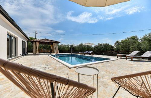 Wonderful Holiday House Bruno with pool - Photo 6