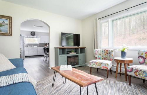 Cedar Creek Cottage Close to Downtown Traverse City Beaches and the TART Trail - Foto 6