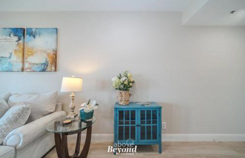 Blue Hues & Lake Views - Foto 10