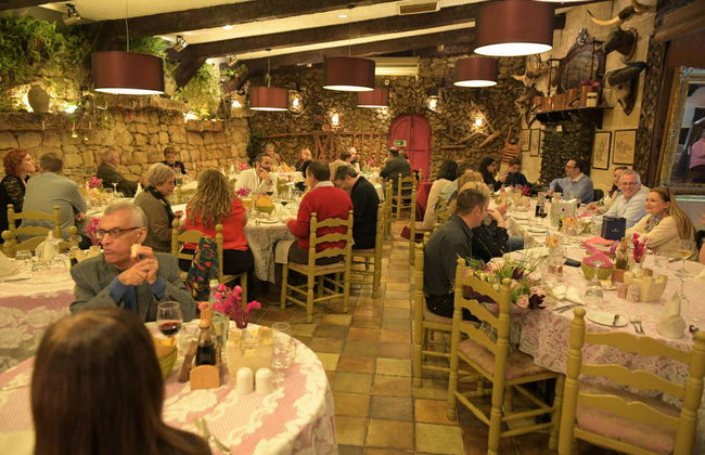 Dinner with Folkloric Show in Mosta - Photo 3