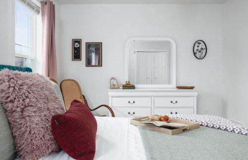 NEW Ivy House 3BR Townhome Downtown Beaches Wineries - Foto 14