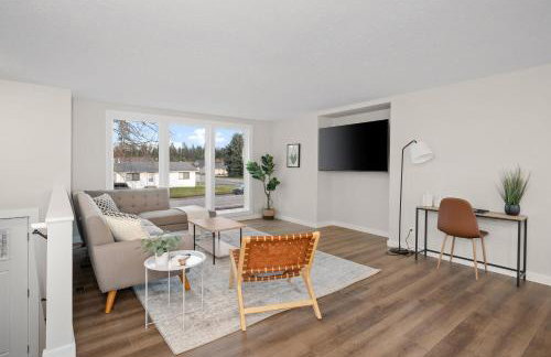 Spacious Family Villa only 13 mi from Silverwood - Foto 2