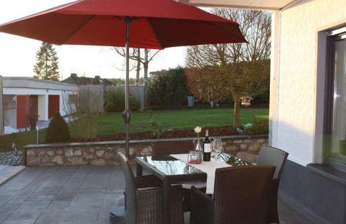 4 Sterne Ferienwohnung Schlossblick Sauna Pool Whirlpool pri - Foto 60