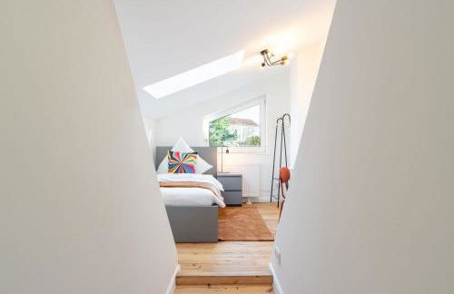 Neues Haus ,11 Betten, völlmöbliert mit Parkplätzen, Garage und Garten - Foto 7