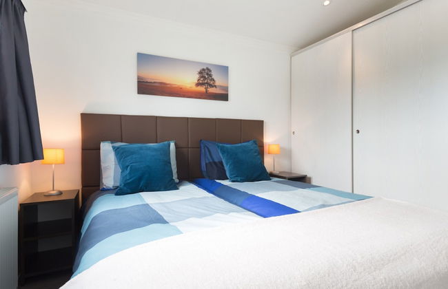 Detached Light Chalet With Dishwasher not far From Hoorn - Foto 3