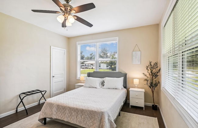 Cove Cottage - 3 Bedroom w/Private Pool. Sleeps 6. Quiet Community, Close to Fishing Marinas. 3 Home by RedAwning - Foto 2