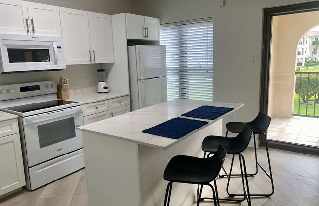 Oceanfront Condo on Seven Mile Beach - Photo 4