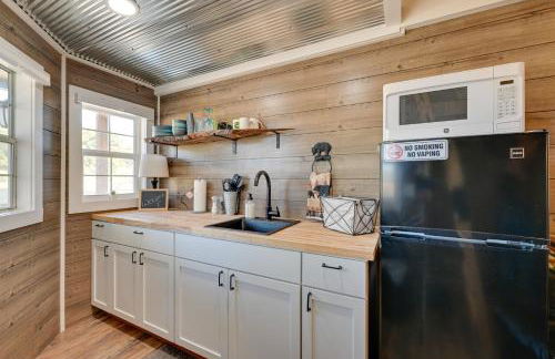 Cabin with Trail and Pond Access in Steamboat Rock! - Foto 6